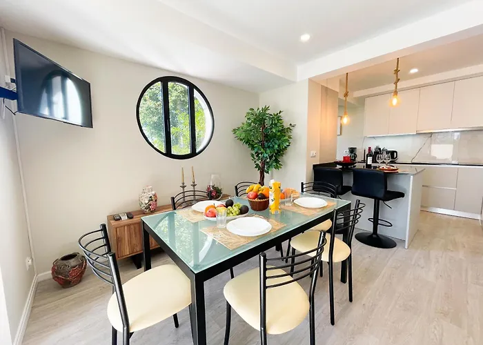 Flor Do Lido Daire *